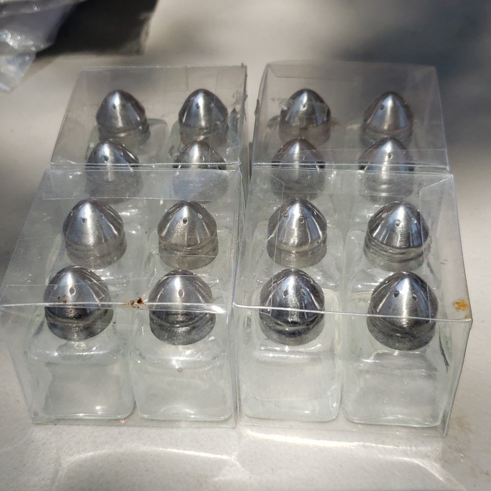 Lot Of 16 Kanco Square Salt And Pepper Shakers